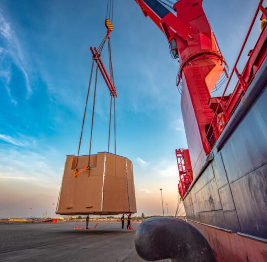 Heavy,Lift,Packages,Cargo,Shipment,Lifting,By,The,Jumbo,Ship